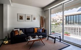 Peripatos Apartment